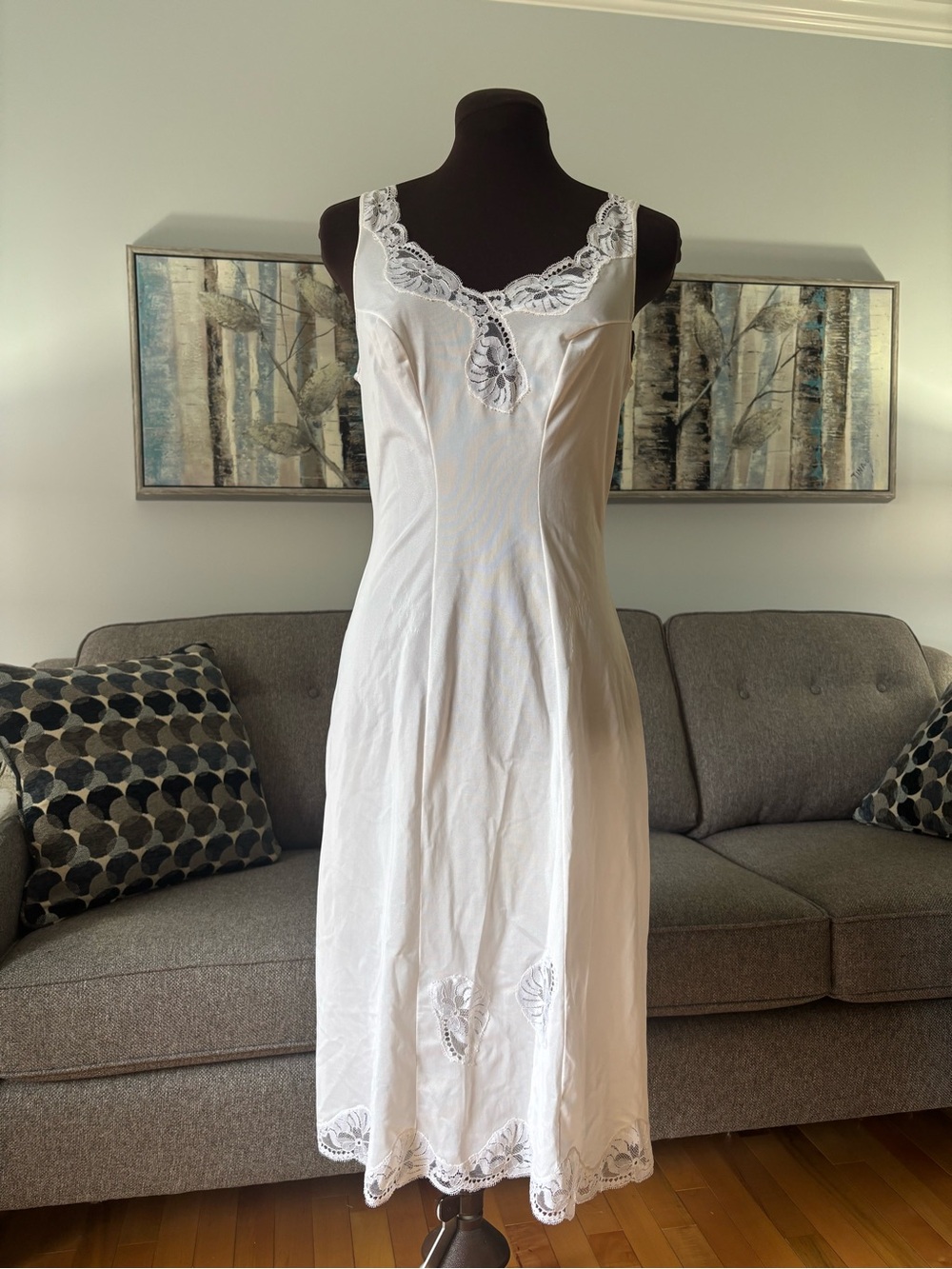 Vintage 70s White Lace-Trim Slip Chemise